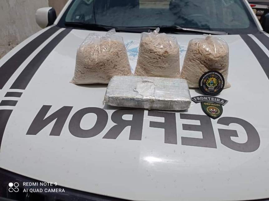 MOTOQUEIRO QUE TRANSPORTAVA COCAÍNA É PRESO PELO GEFRON NO&nbsp;QUINARI